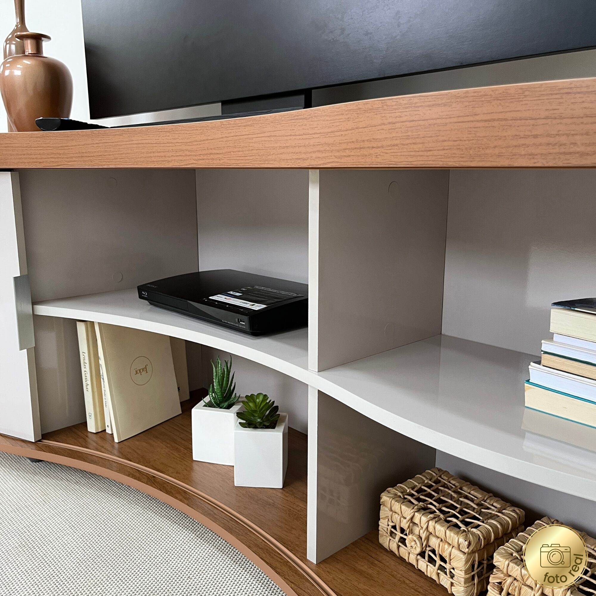 Rack Magnum Cinamomo com Off White - Foto Real (5)